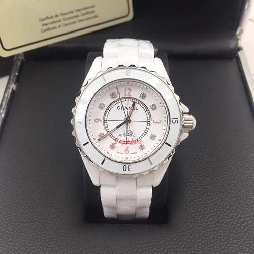 シャネル時計正面デザイン